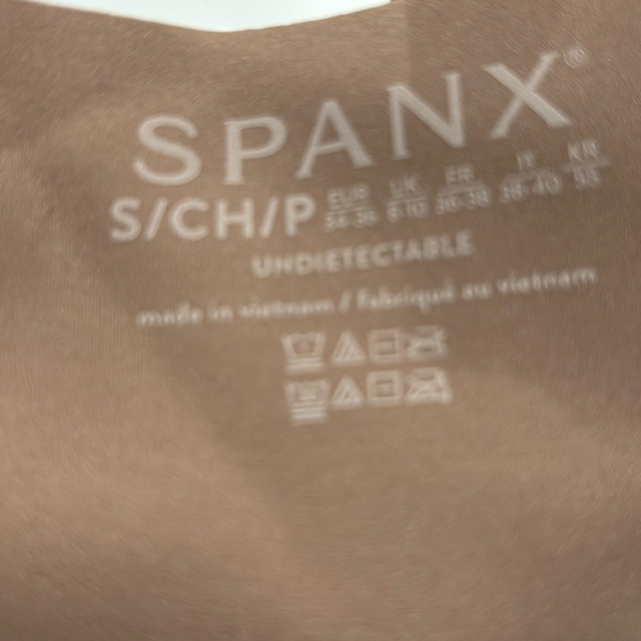 SPANX Undie-tectable Thong in Cafe-Au-Lait NWT - Picture 6 of 6